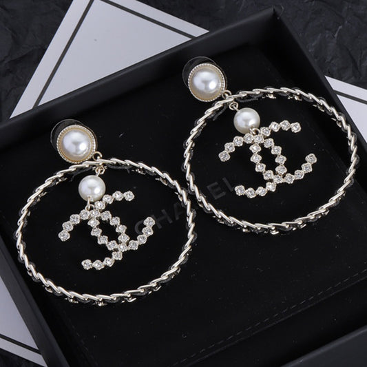 1YC14EDE Stylish Earrings