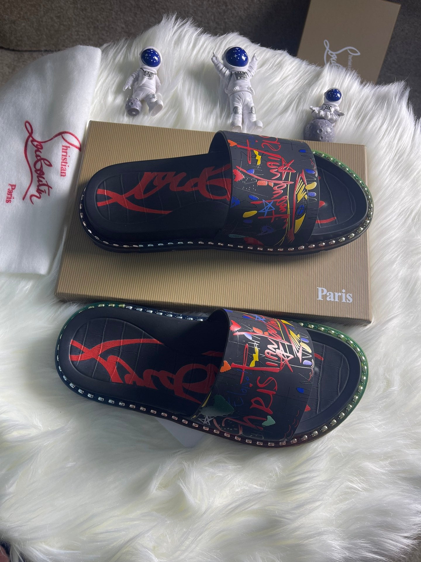 J4A25ZDE Stylish Slippers