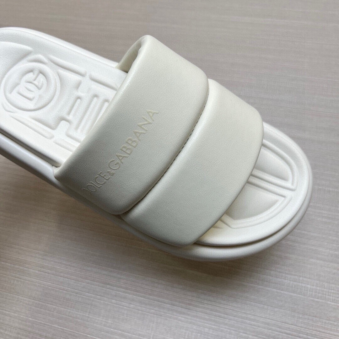 535ZA268ZDE Stylish Slippers