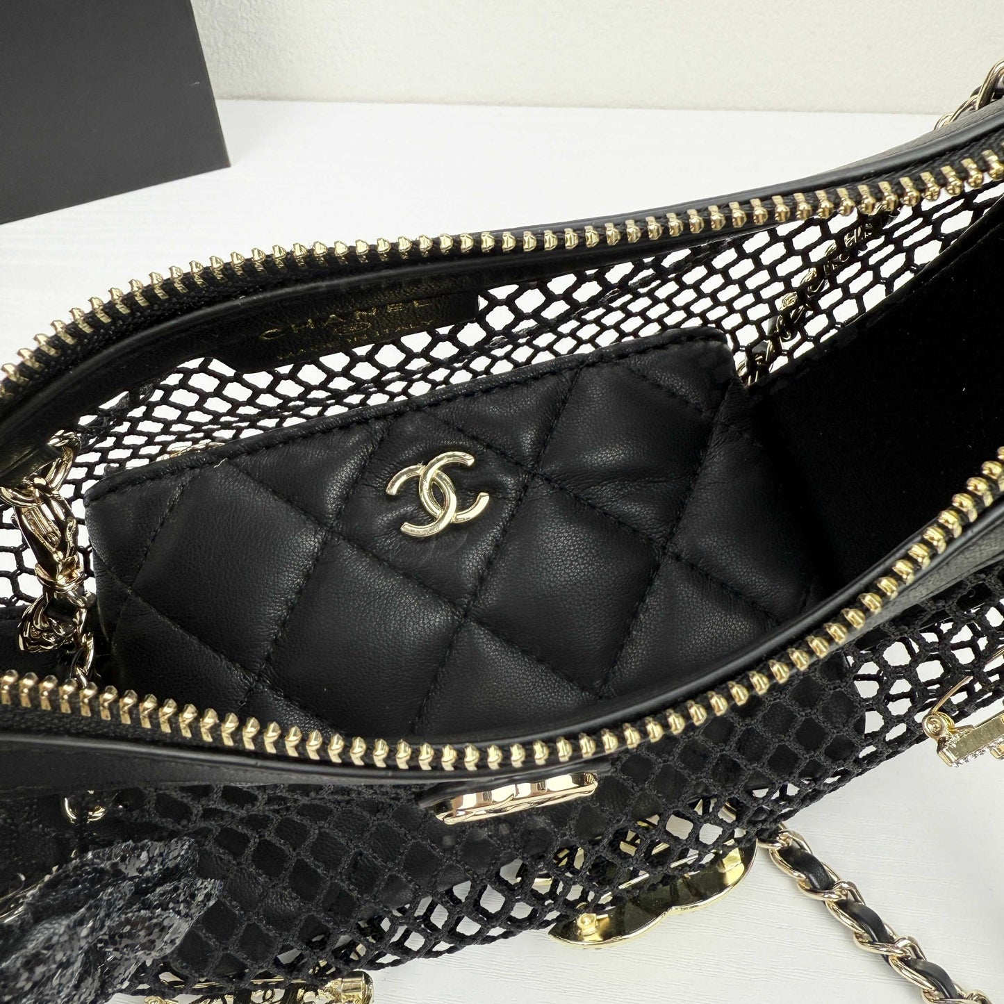 15RC48BDE Stylish leather bag