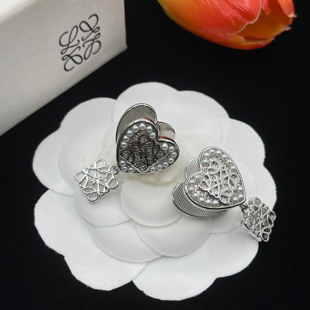 14A1002EDE Stylish Earrings
