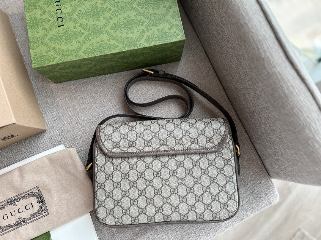 6XB206BDE Stylish leather bag 