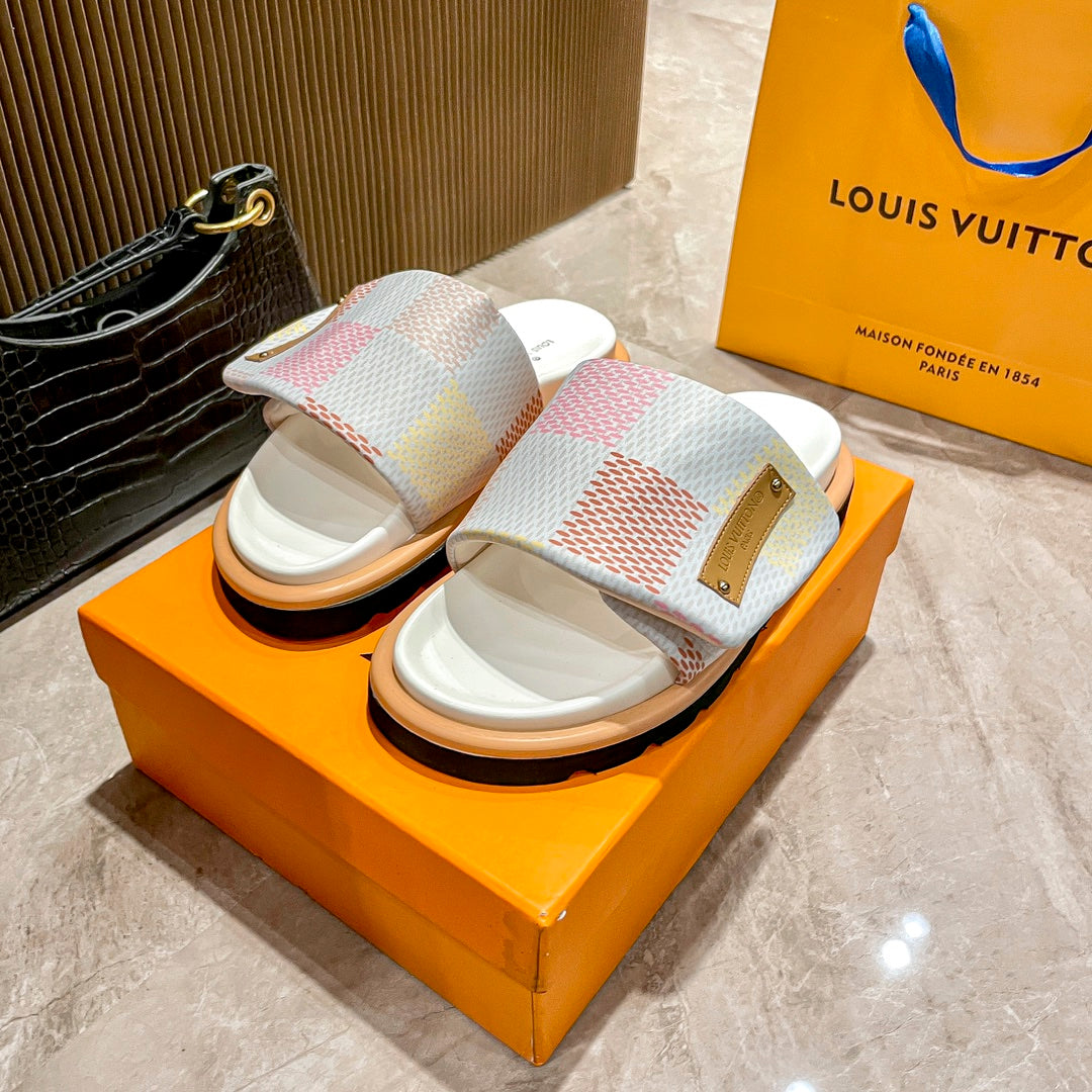 14E211ZDE Stylish Slippers