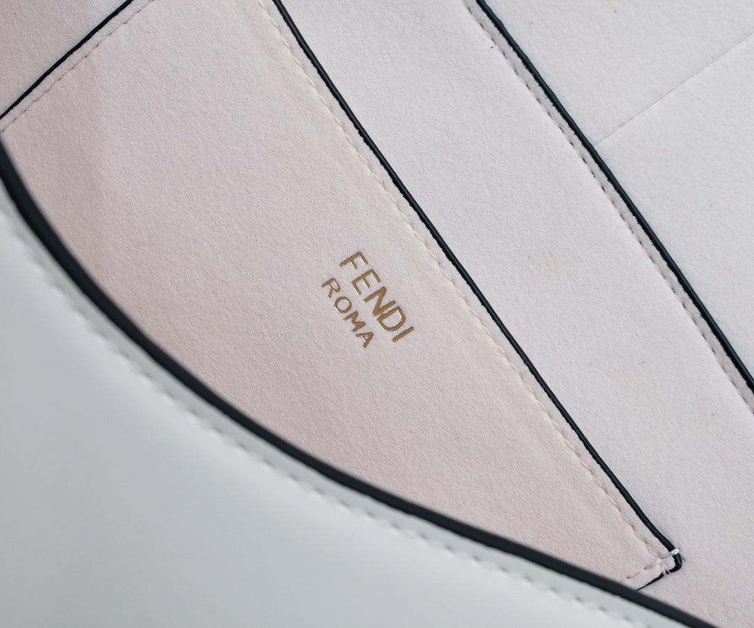 2XF89BDE Stylish leather bag 