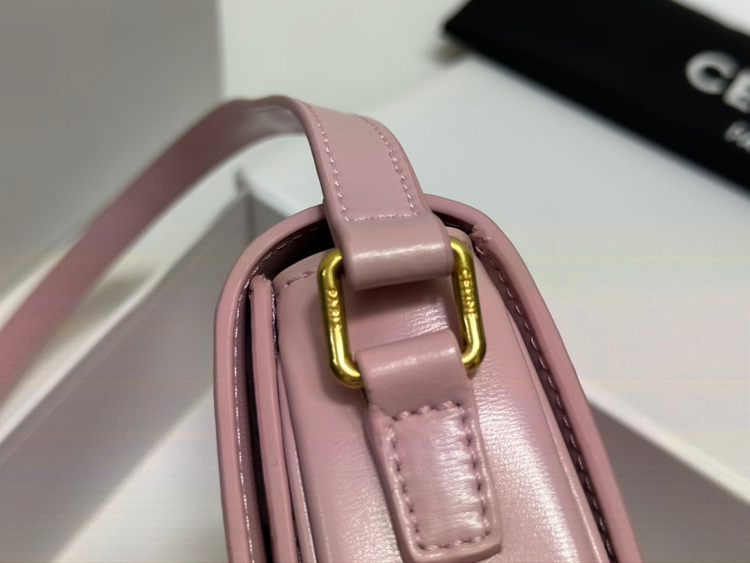 1WN61BDE Stylish leather bag