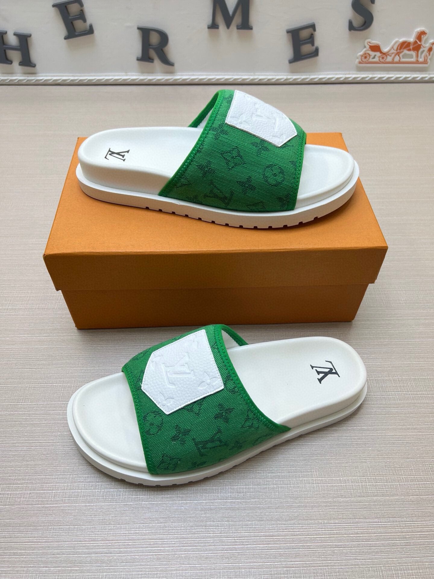 5WE252ZDE Stylish Slippers