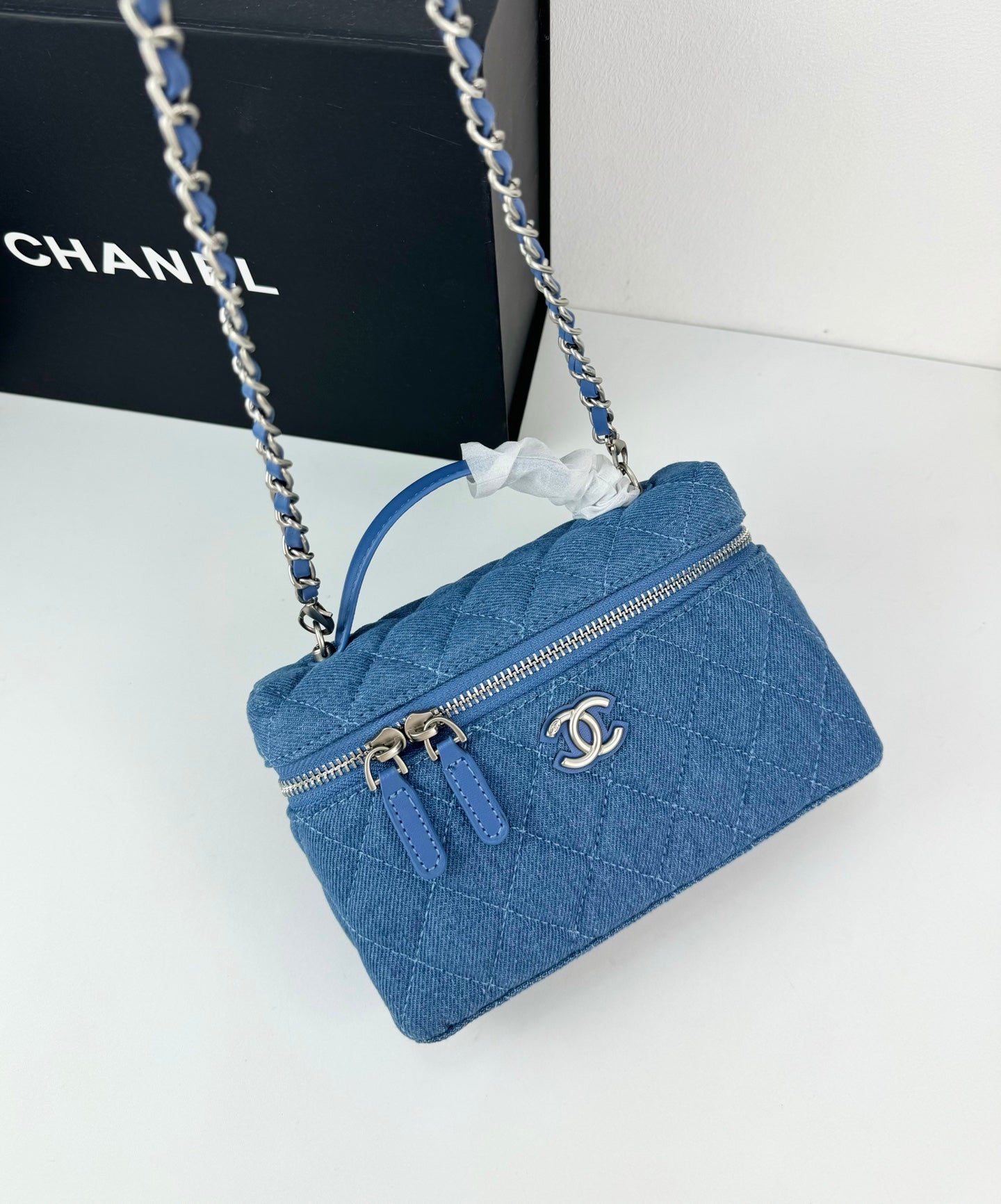 1WC84BDE Stylish Canvas bag