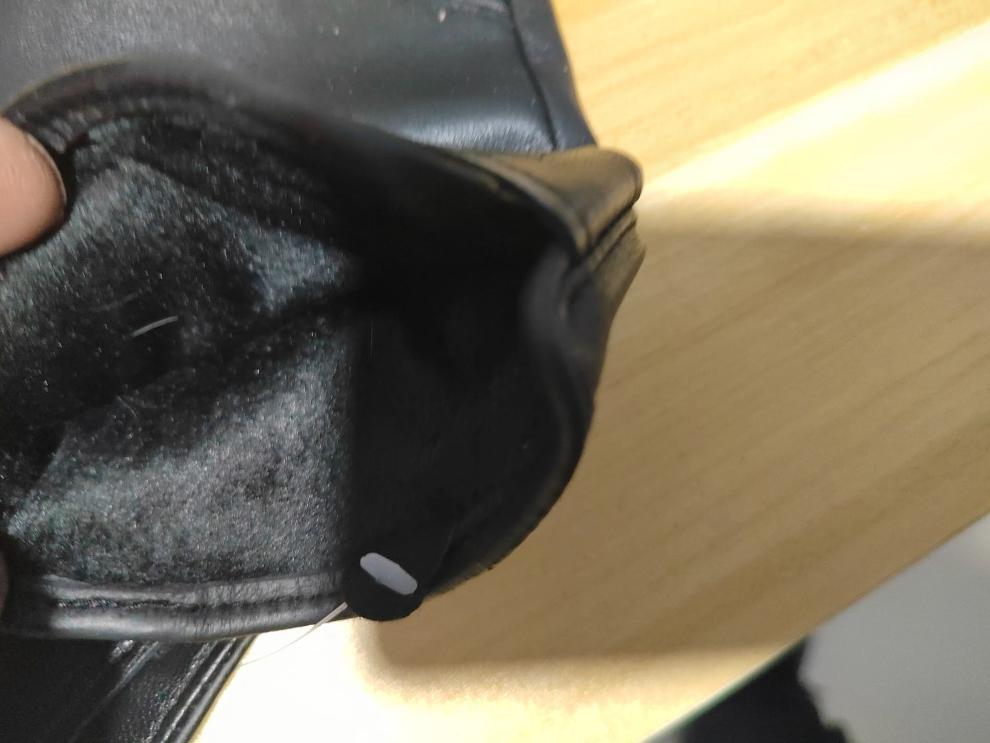 24E80SDE Stylish gloves