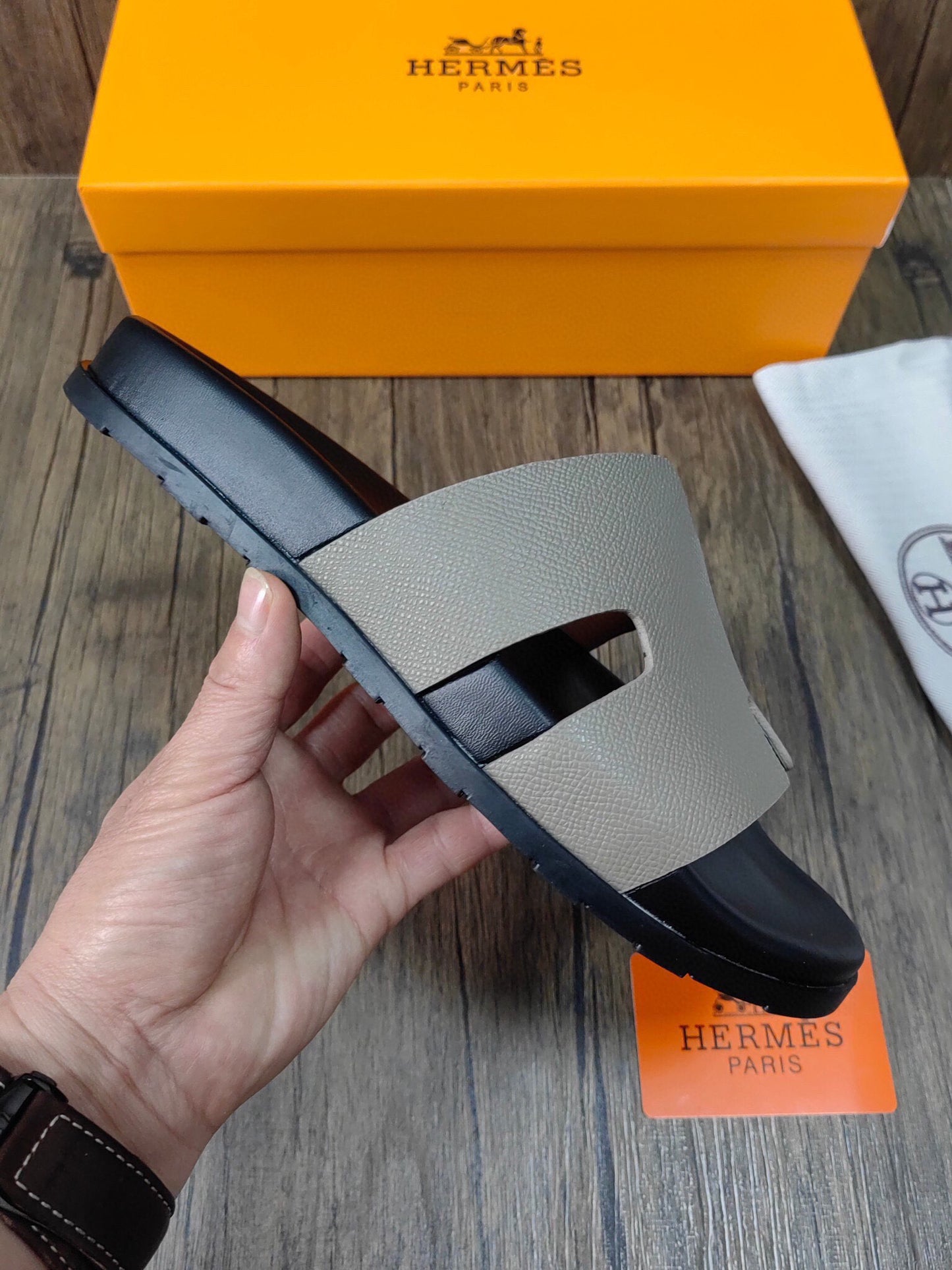 5YH60ZDE Stylish Slippers