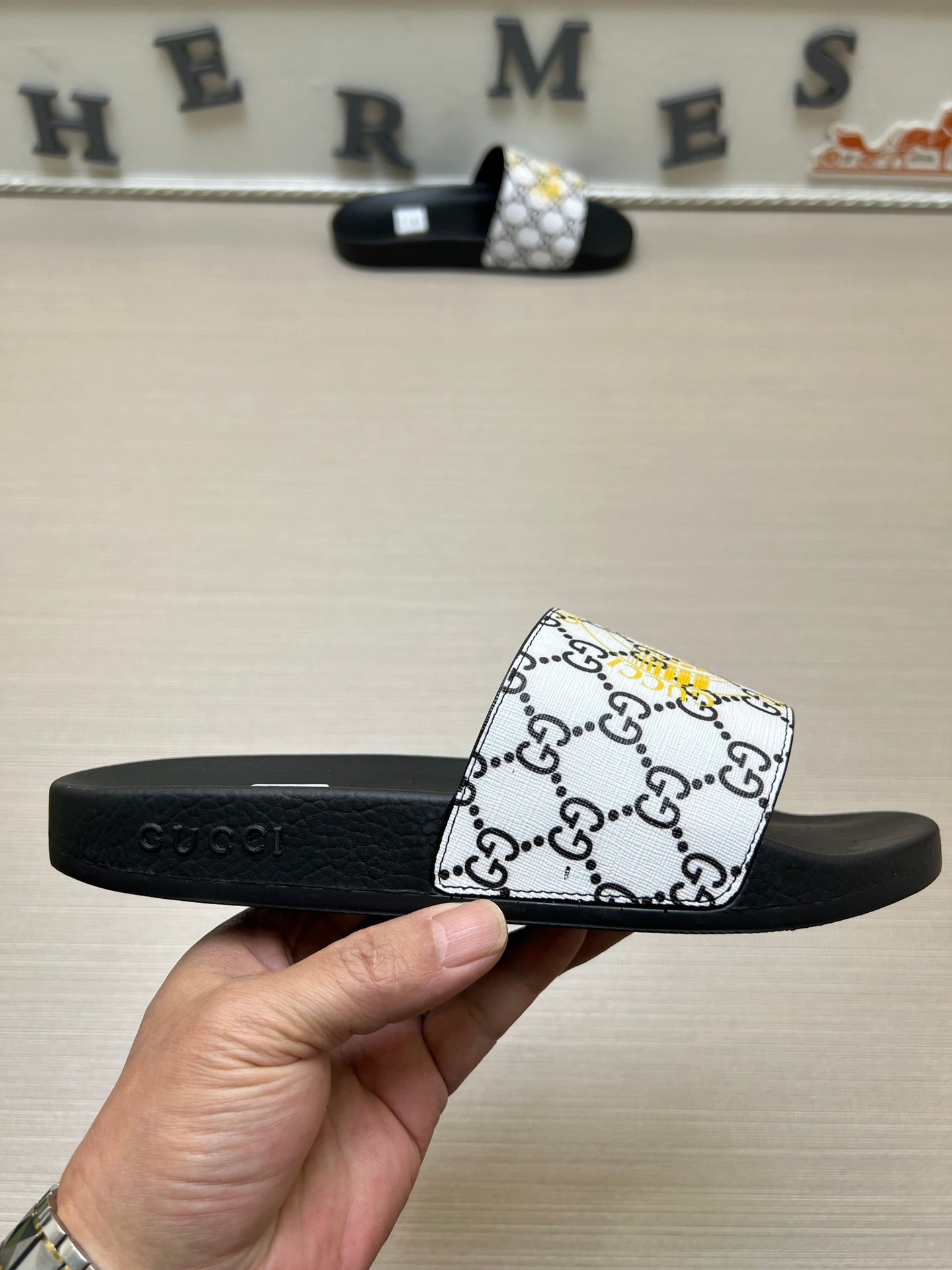 5LB234ZDE Stylish Slippers