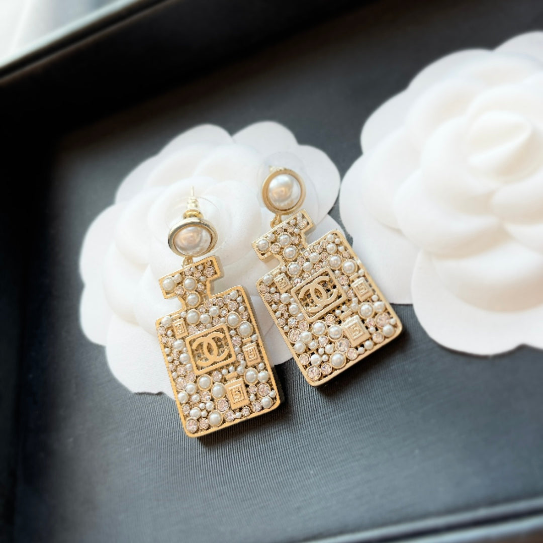 1NC239EDE Stylish Earrings