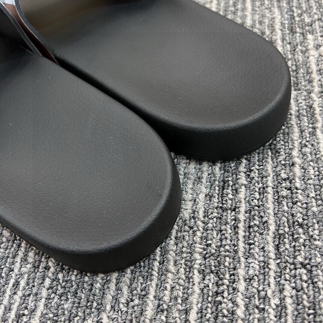 535ZR258ZDE Stylish Slippers