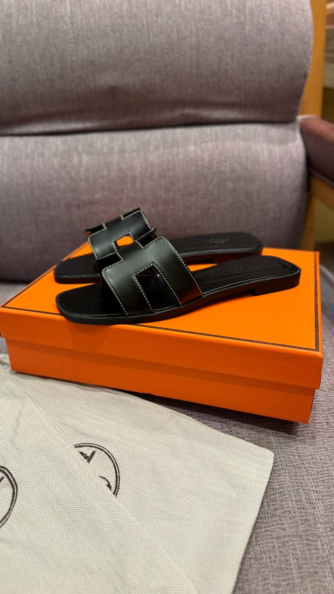 155ZH309ZDE Stylish Slippers
