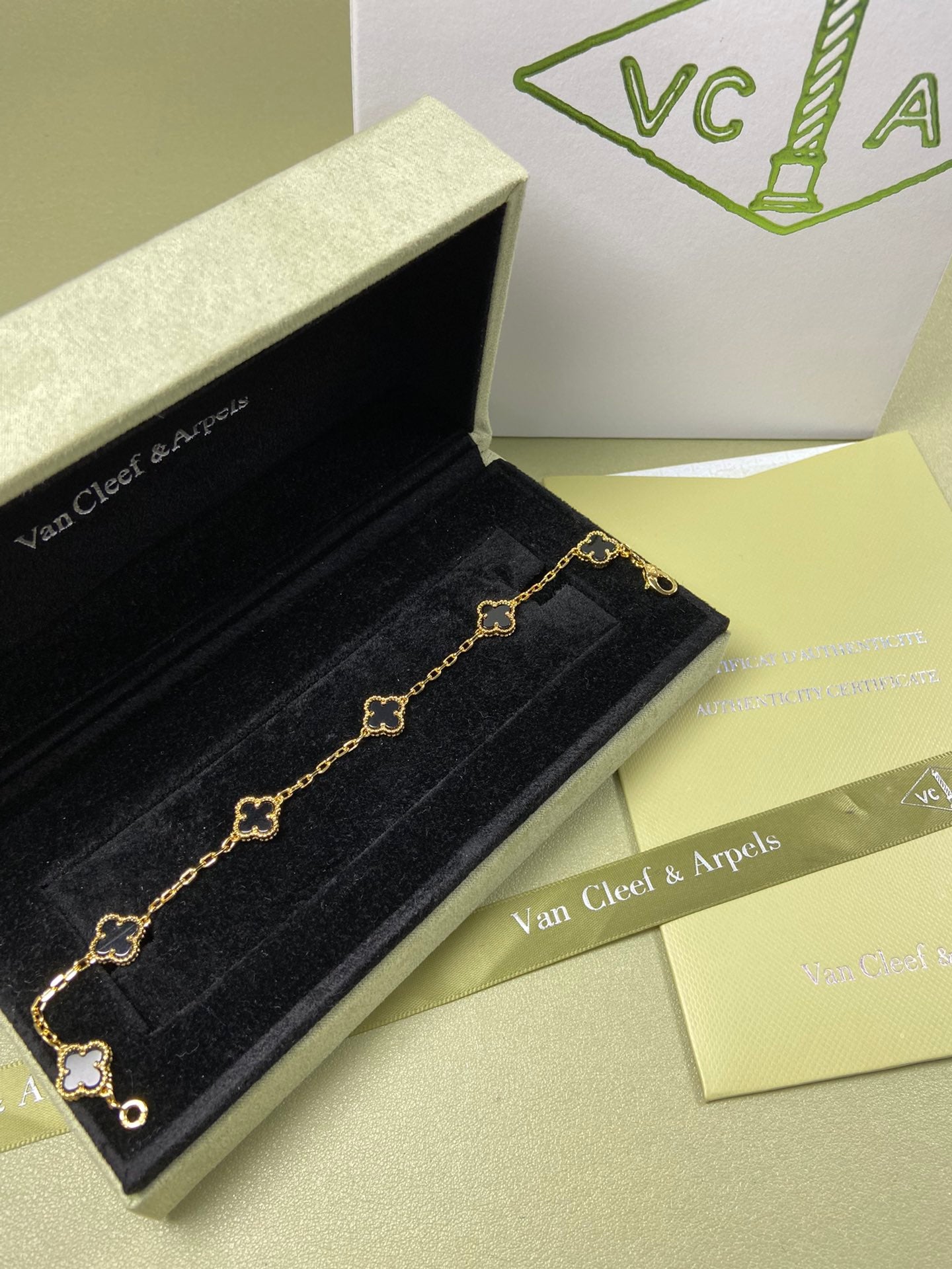 5XVA183KDE Stylishbracelets 6 flowers mini size 0.9cm flower