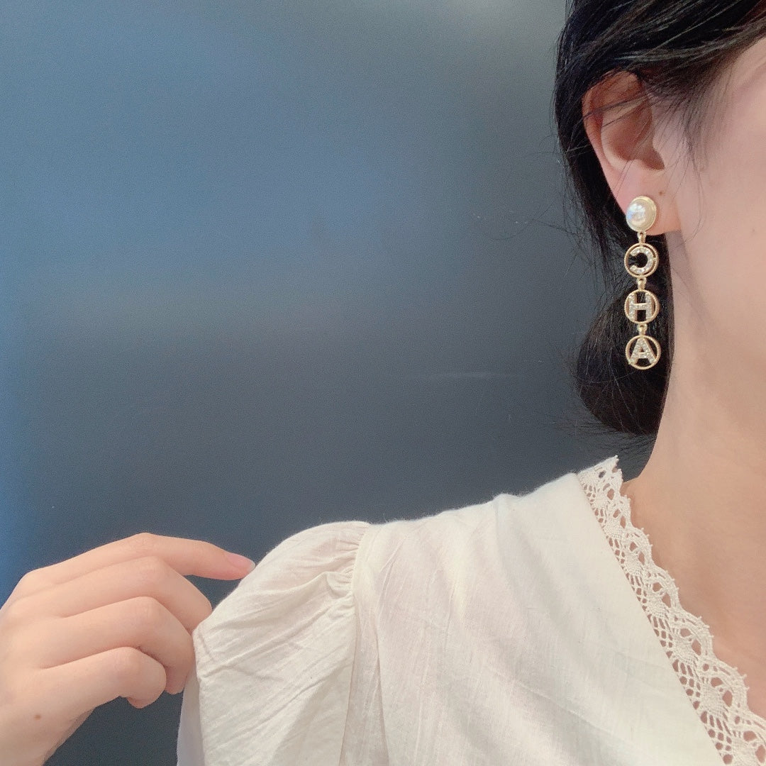 1YC236EDE Stylish Earrings