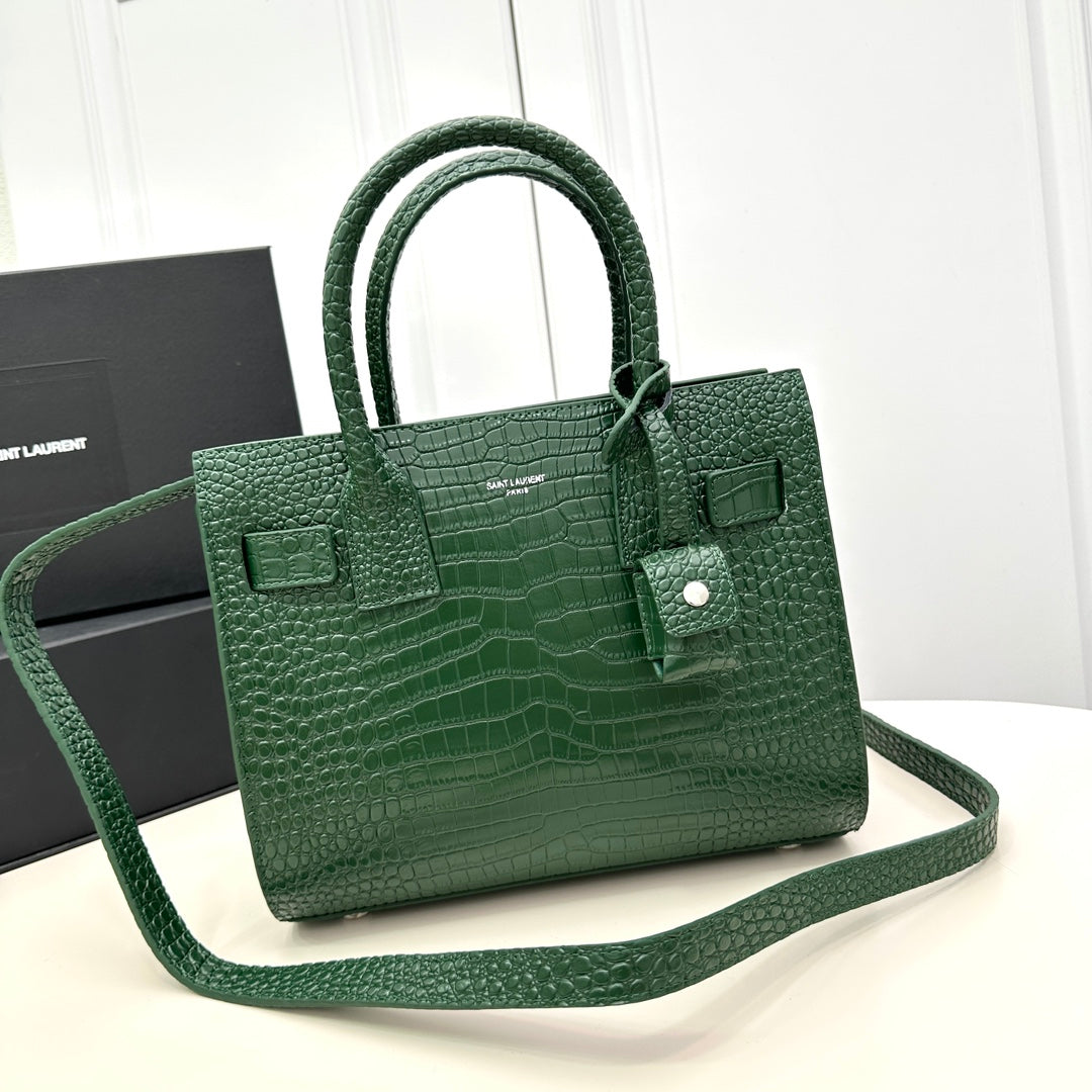 1XSL268BDE Stylish leather bag 