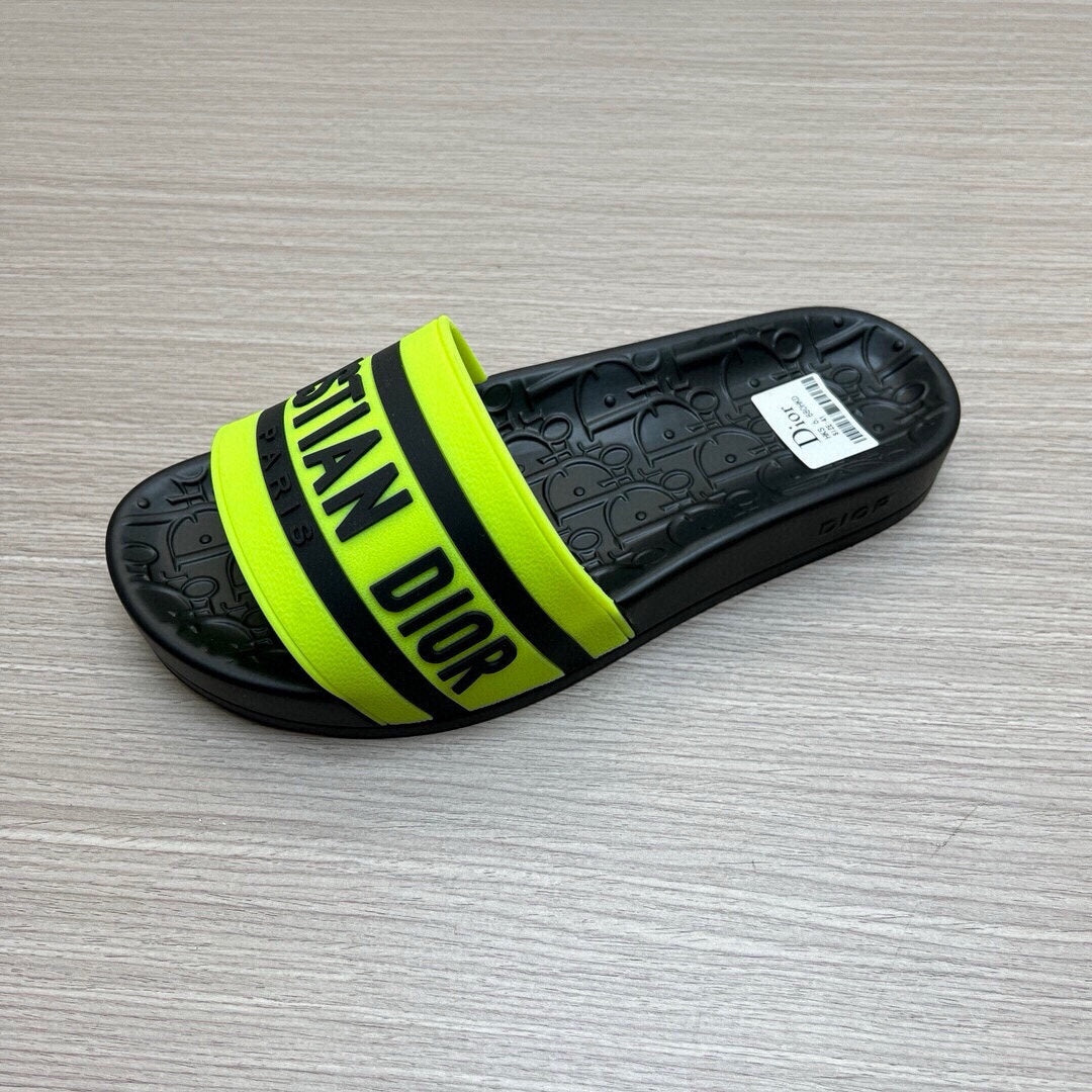 5LD212ZDE Stylish Slippers
