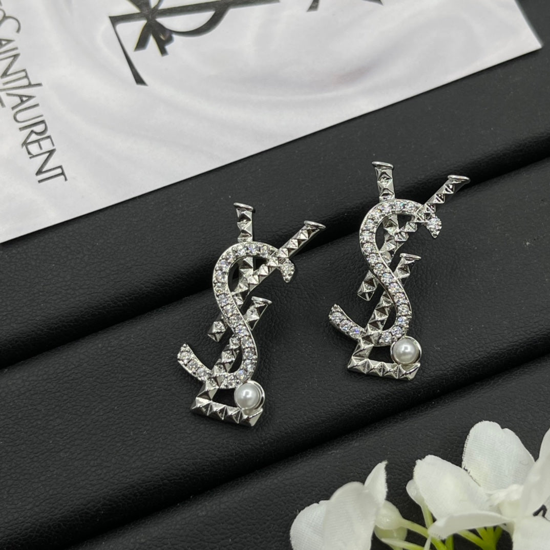 1YSL464EDE Stylish Earrings