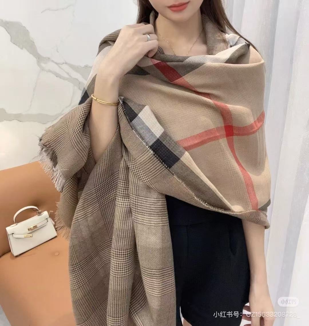 175RR6WDE Stylish Winter Scarves