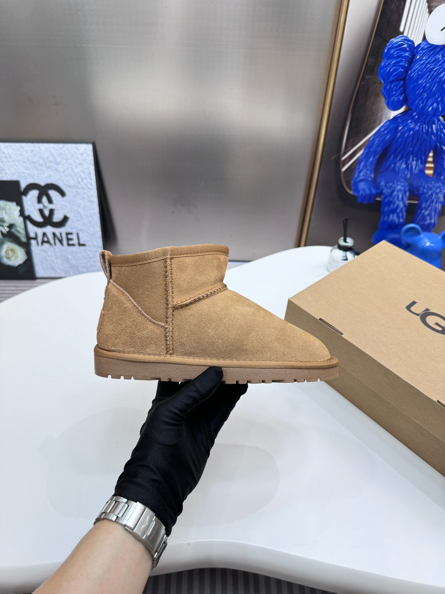 1LU10ZDE Stylish snow boots