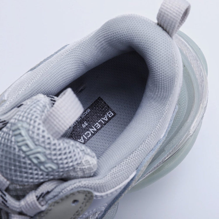 2J24ZDE Stylish Sneakers
