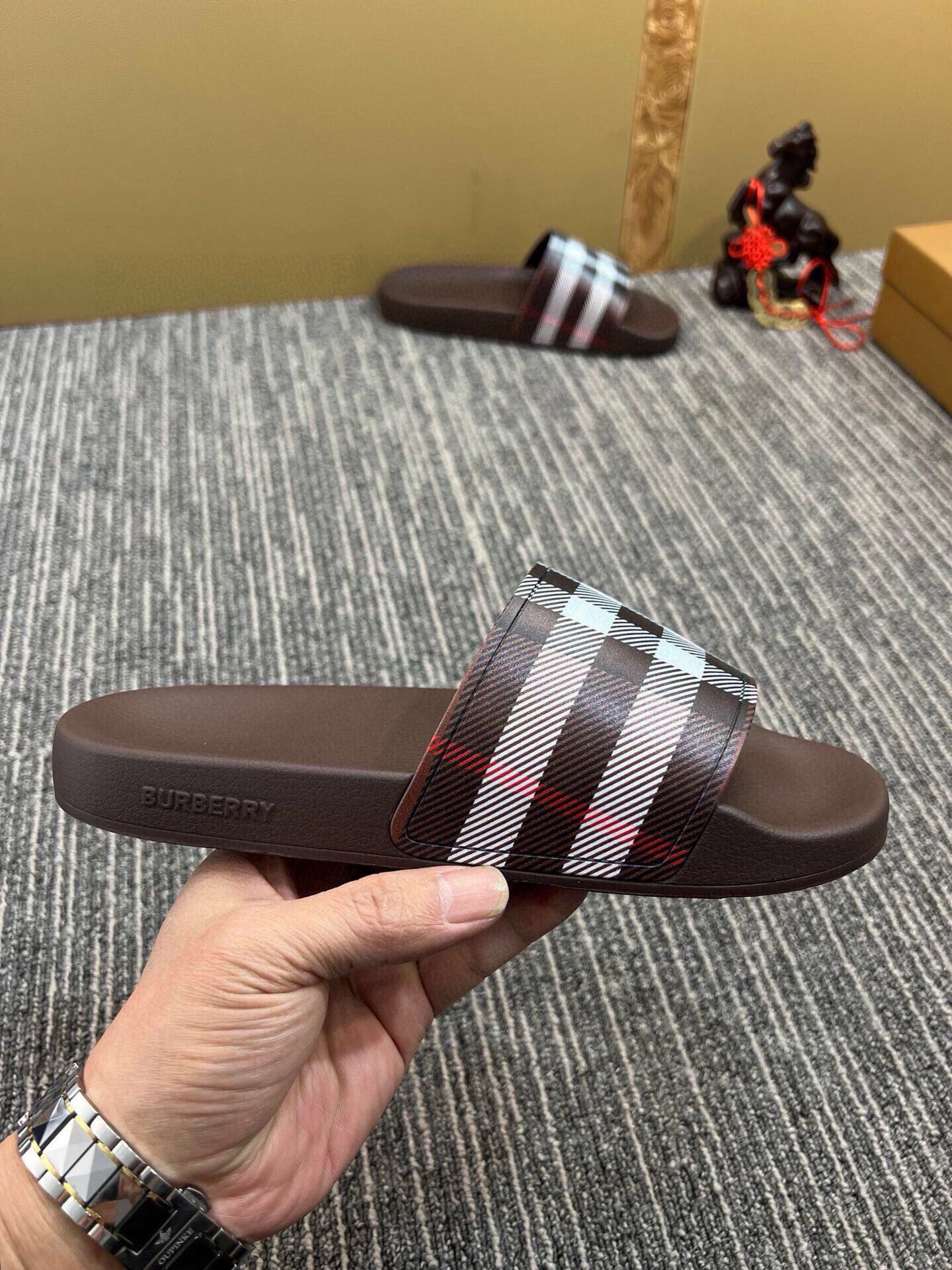 535ZR259ZDE Stylish Slippers