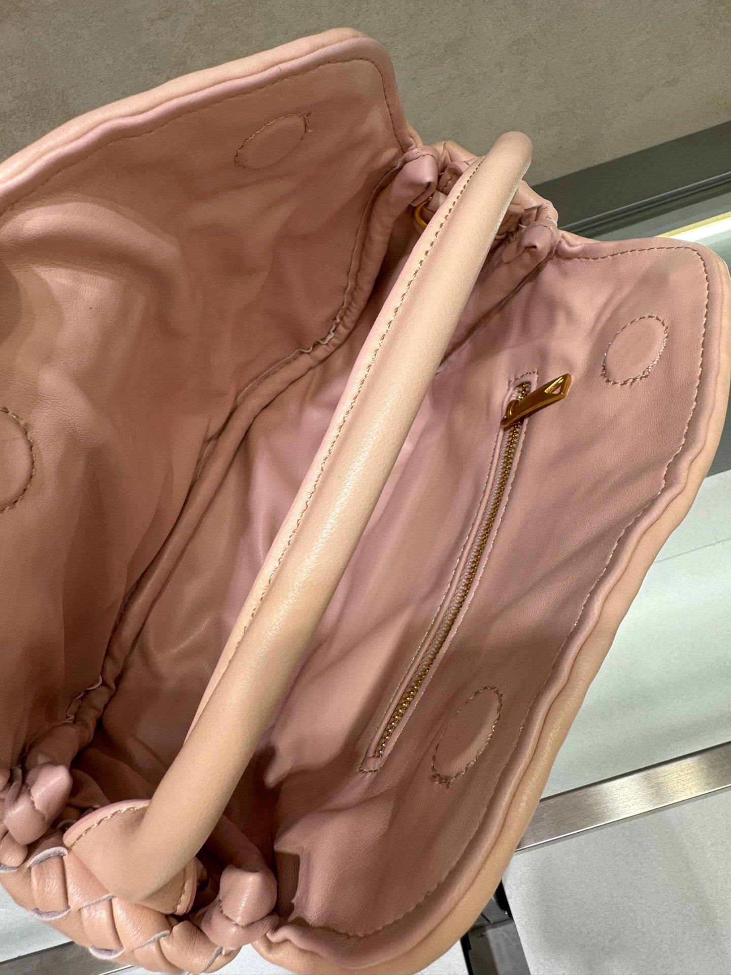 1XA83BDE Stylish leather bag