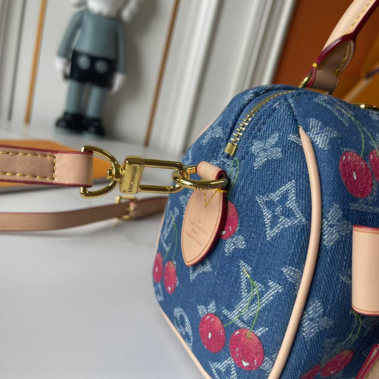 15RE28BDE Stylish  bag