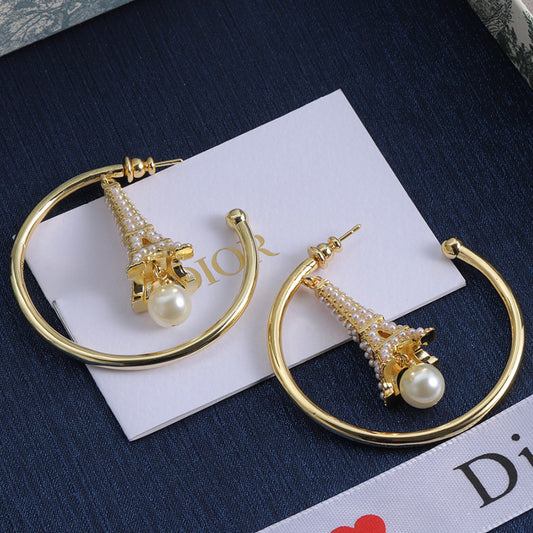 1YD7EDE Stylish Earrings
