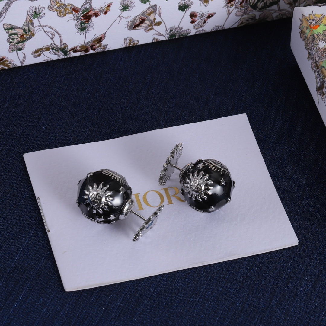 14D496EDE Stylish Earrings