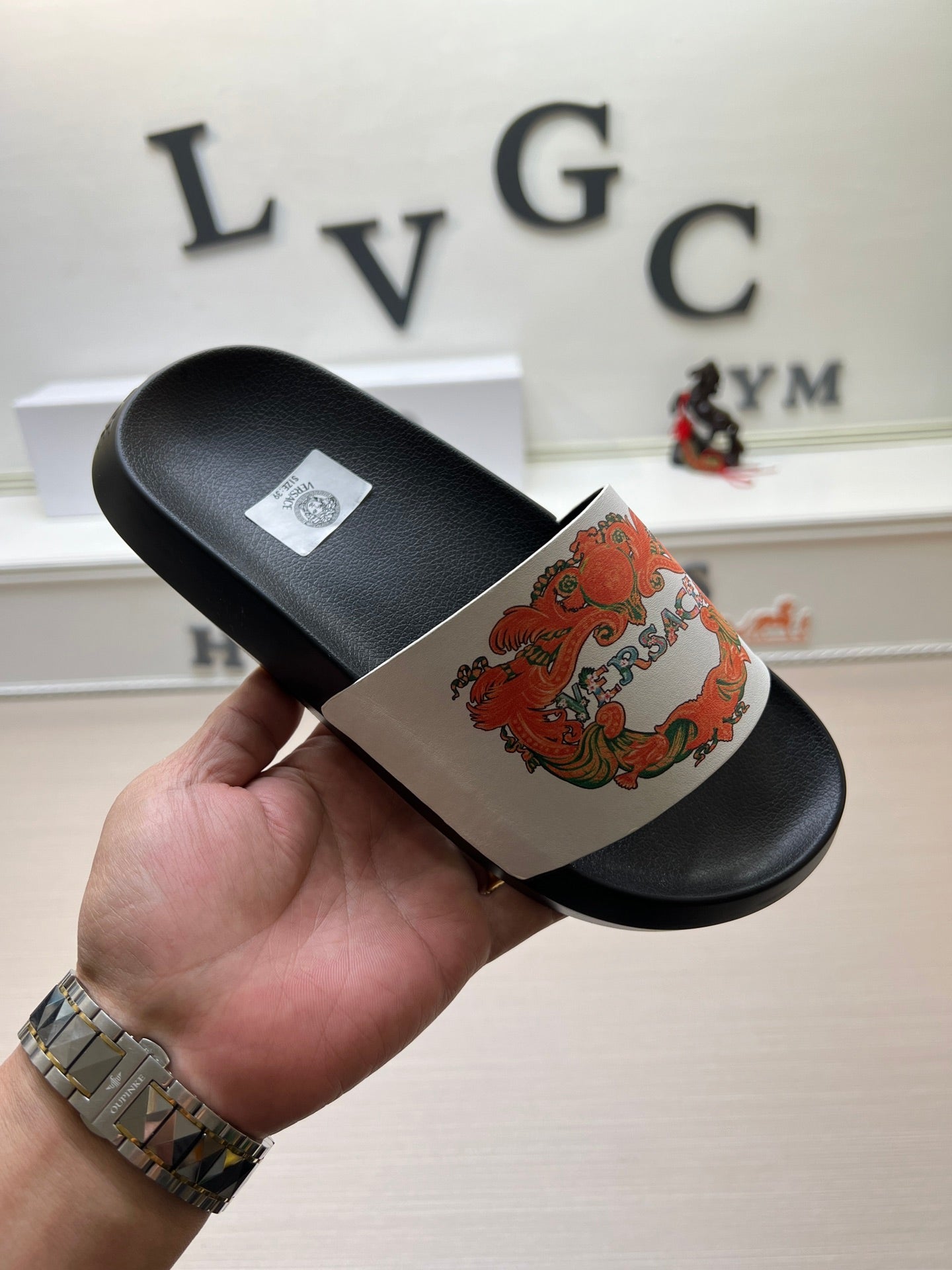 54V165ZDE Stylish slippers