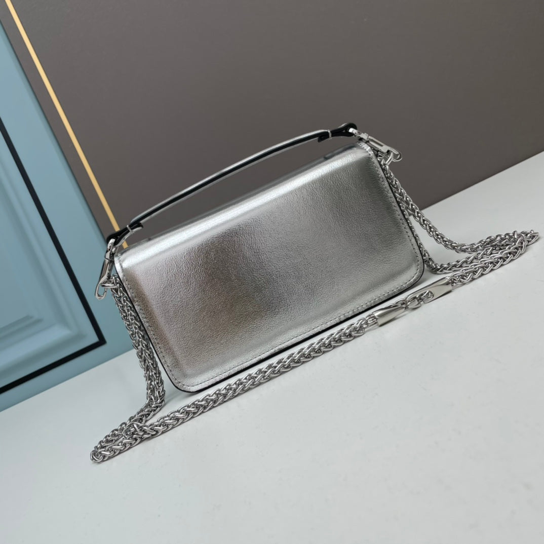 1WVL114BDE Stylish leather bag