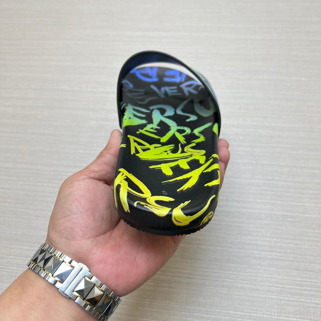 54V94ZDE Stylish slippers