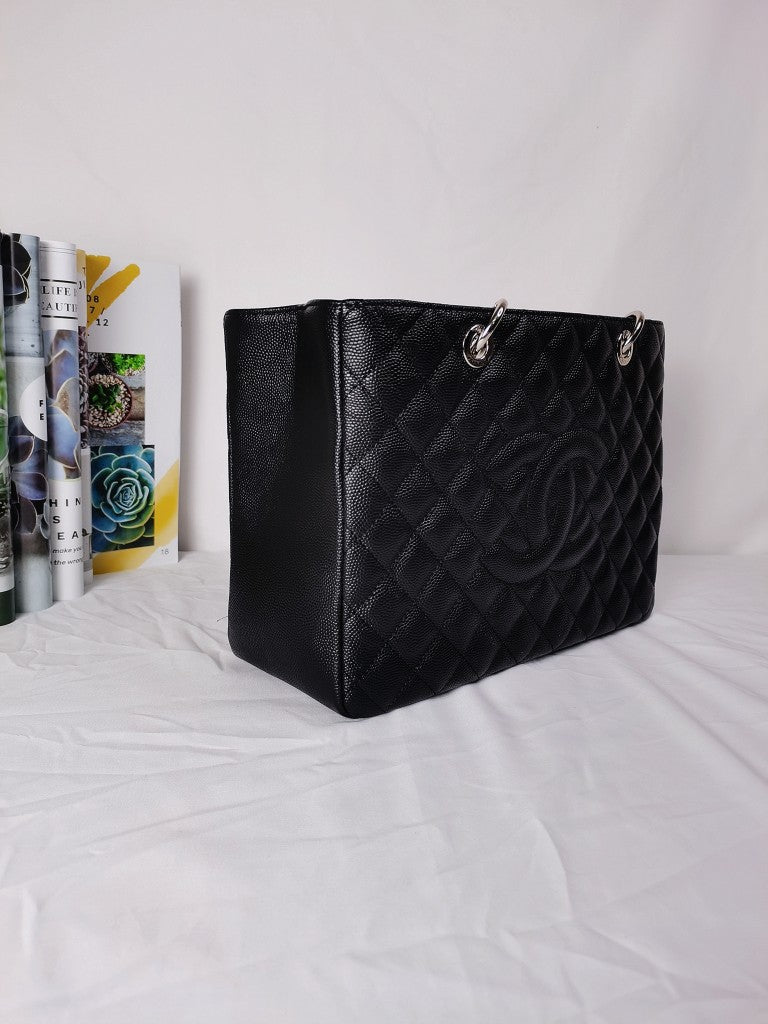 4XC20BDE Stylish leather bag 