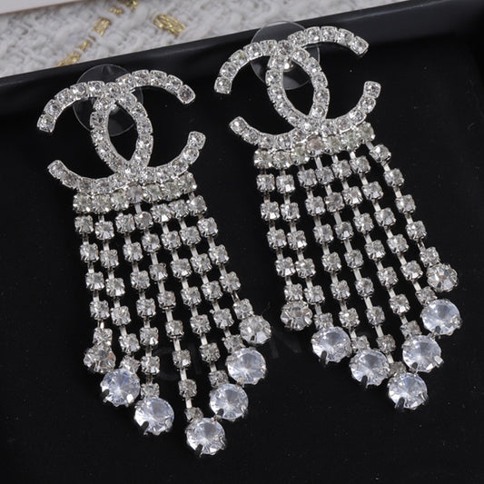 14C505EDE Stylish Earrings