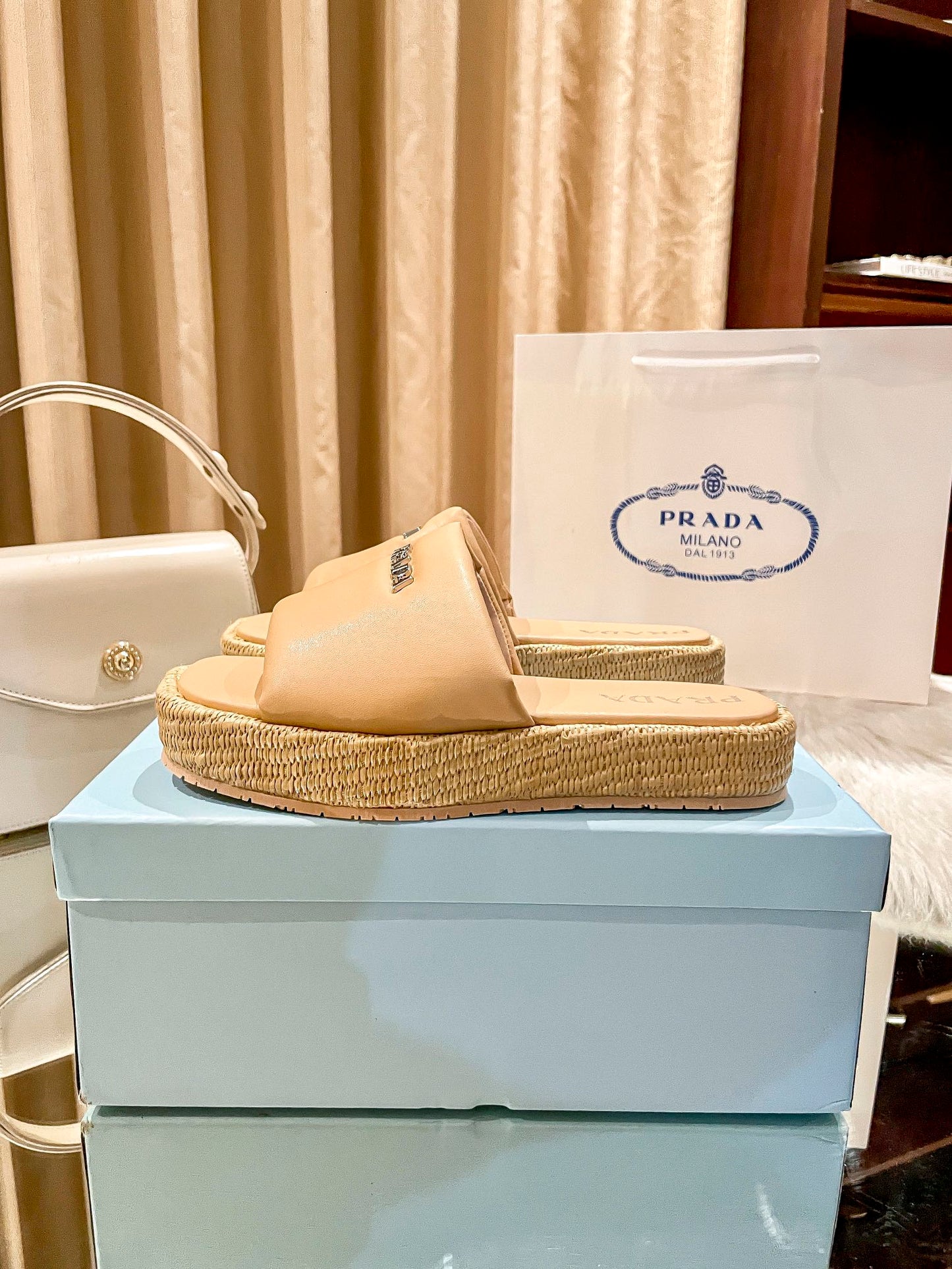 14PD176ZDE Stylish Slippers