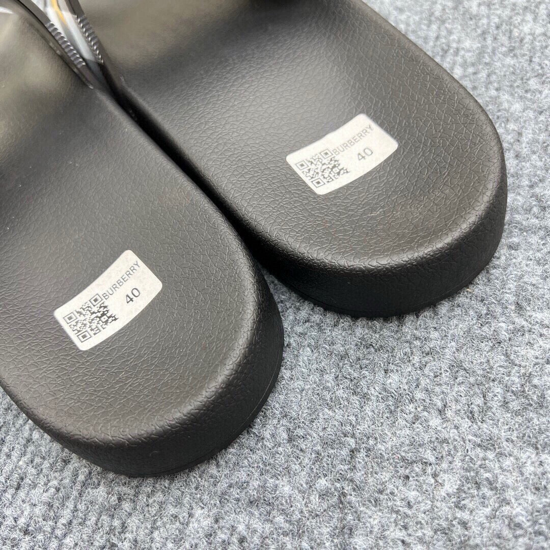 535ZR252ZDE Stylish Slippers