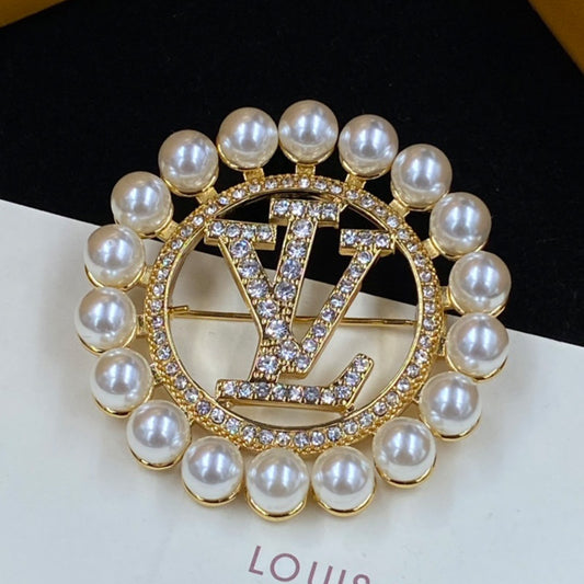 1YE342HDE Stylish Brooch