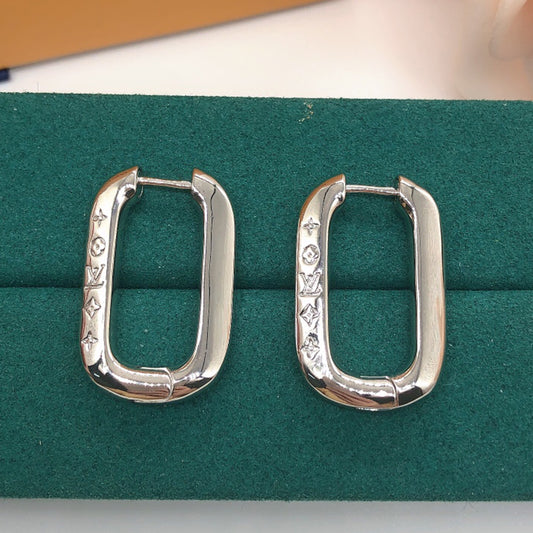 3E107EDE Stylish Earrings