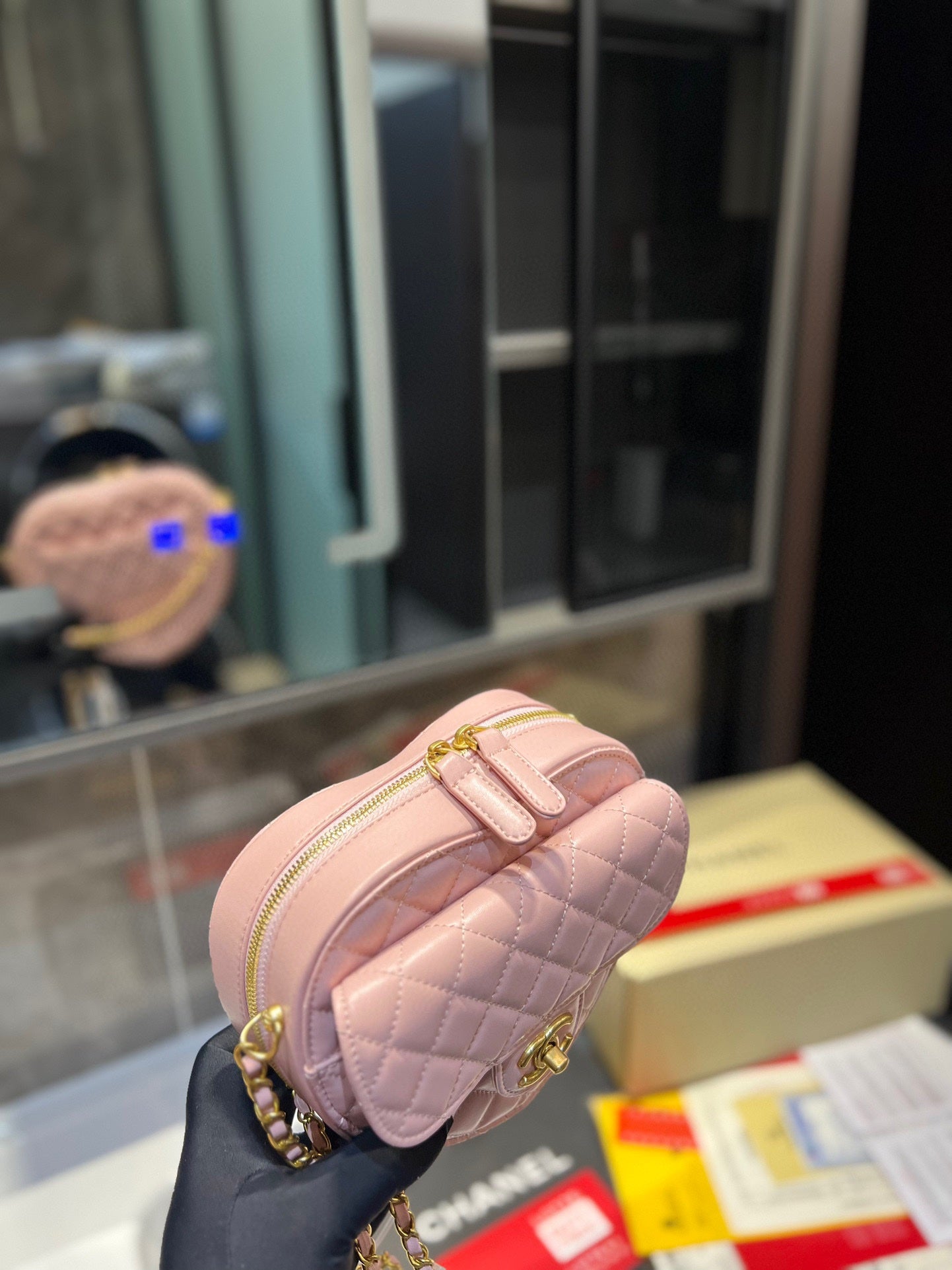 6XC195BDE Stylish leather bag 