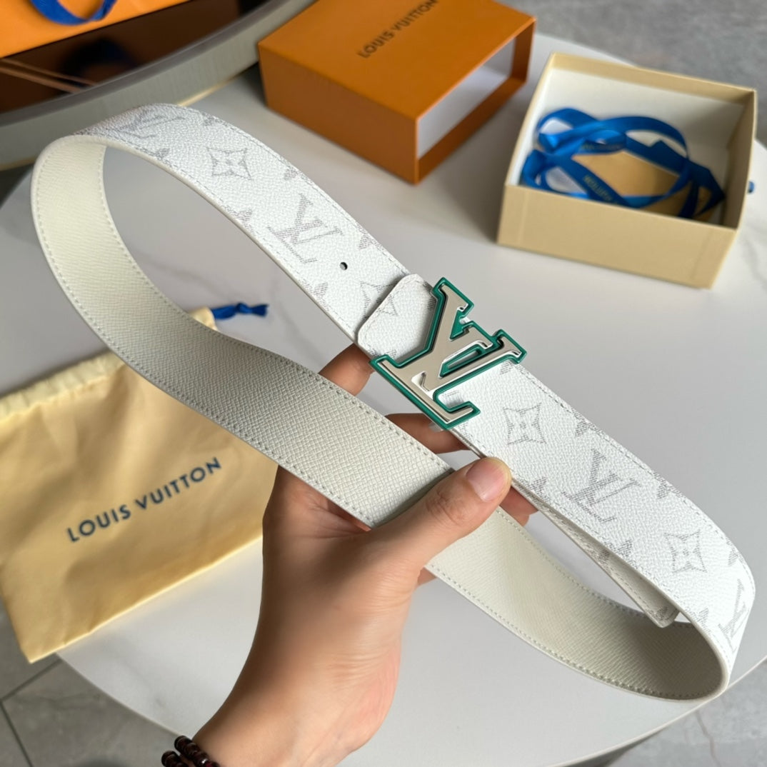 14E59PDE Stylish  High quality belt With full package