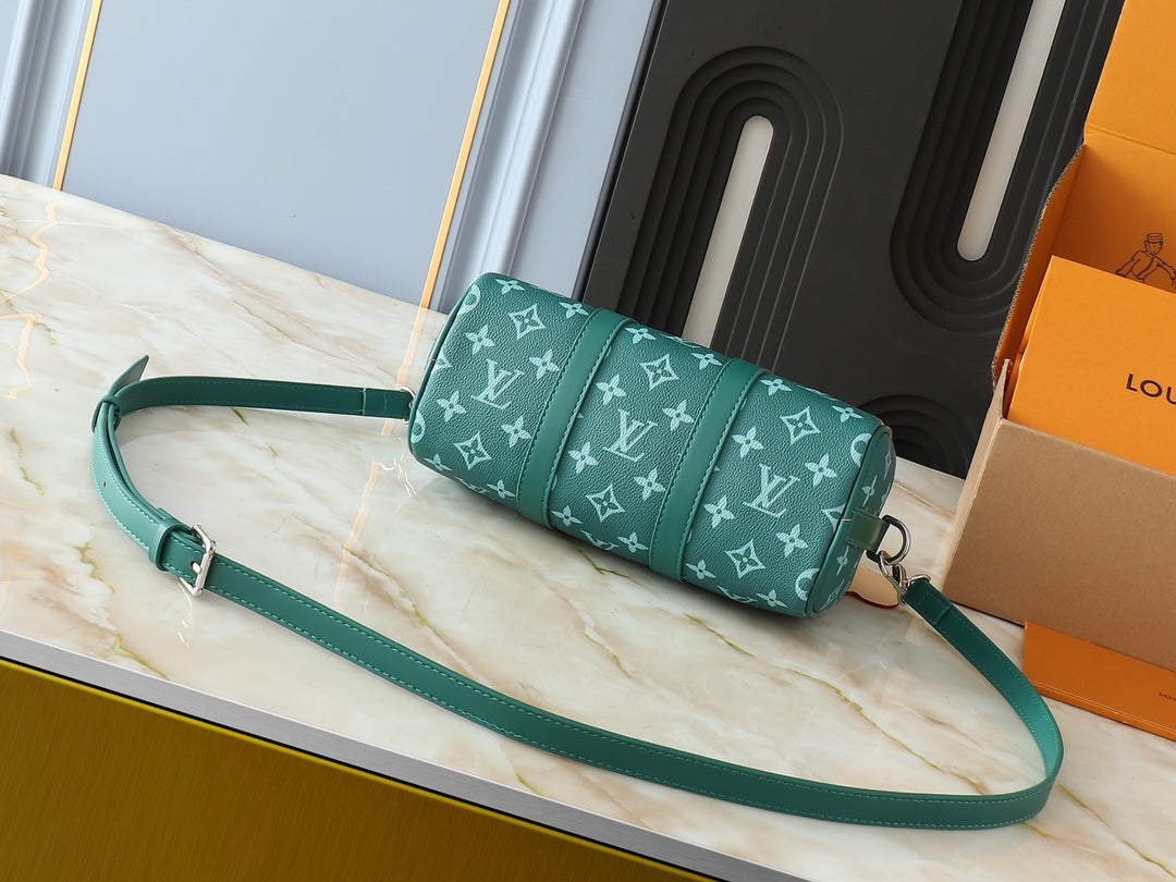 1XE60BDE Stylish leather bag