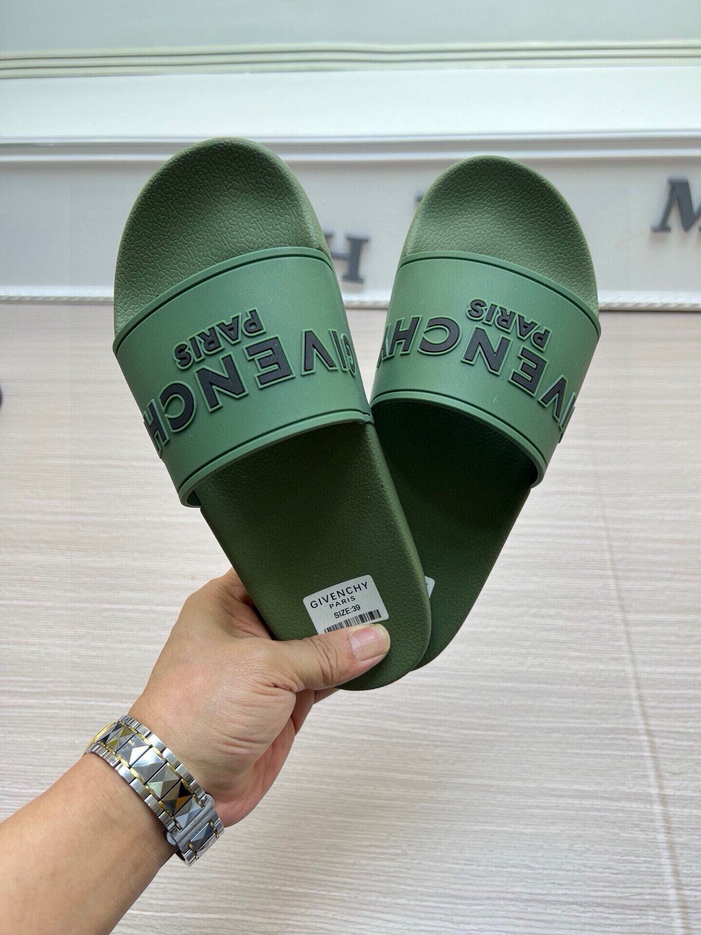 535ZGV263ZDE Stylish Slippers