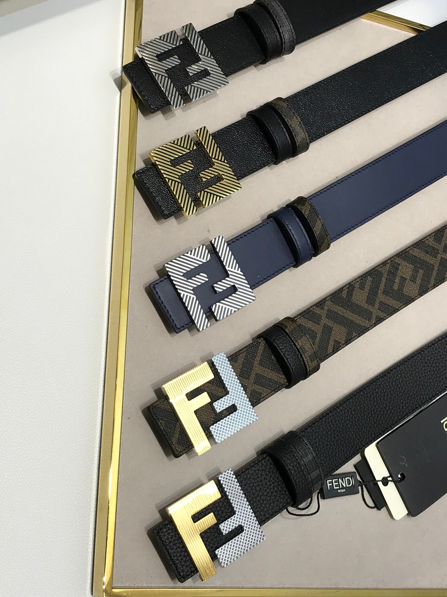 14F77PDE Stylish  High quality belt With full package