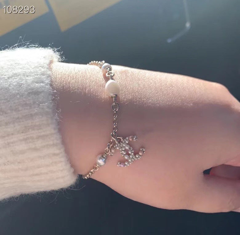 14C669KDE Stylish Bracelets