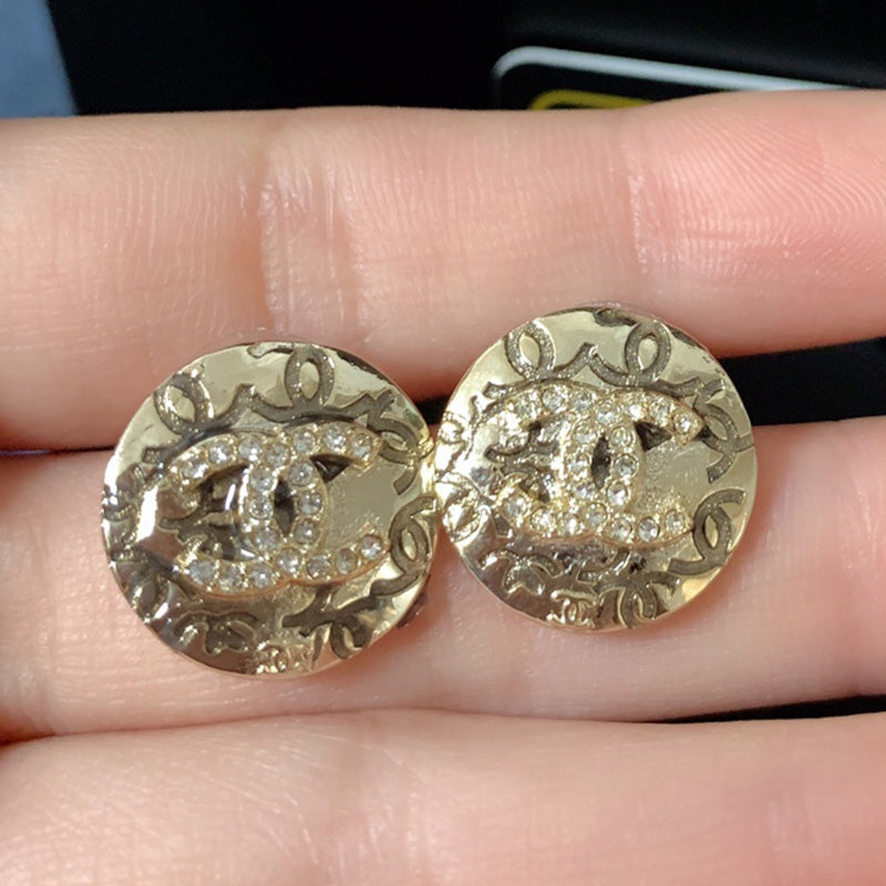 14C83EDE Stylish Earrings