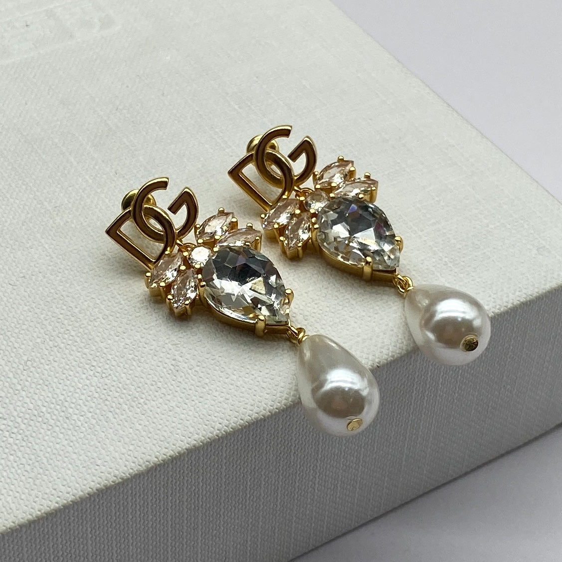 1NA145EDE Stylish Earrings