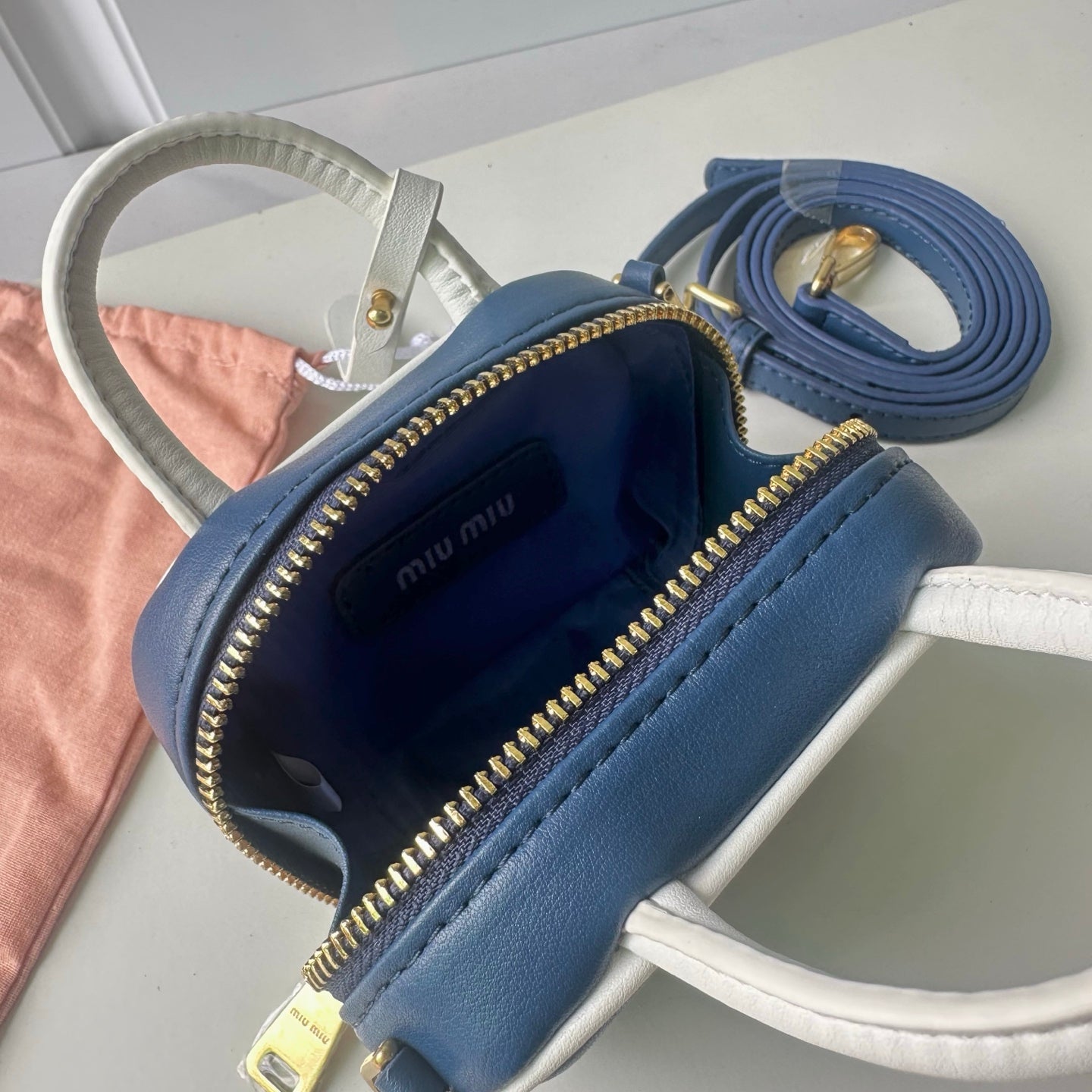 155NA55BDE Stylish leather bag