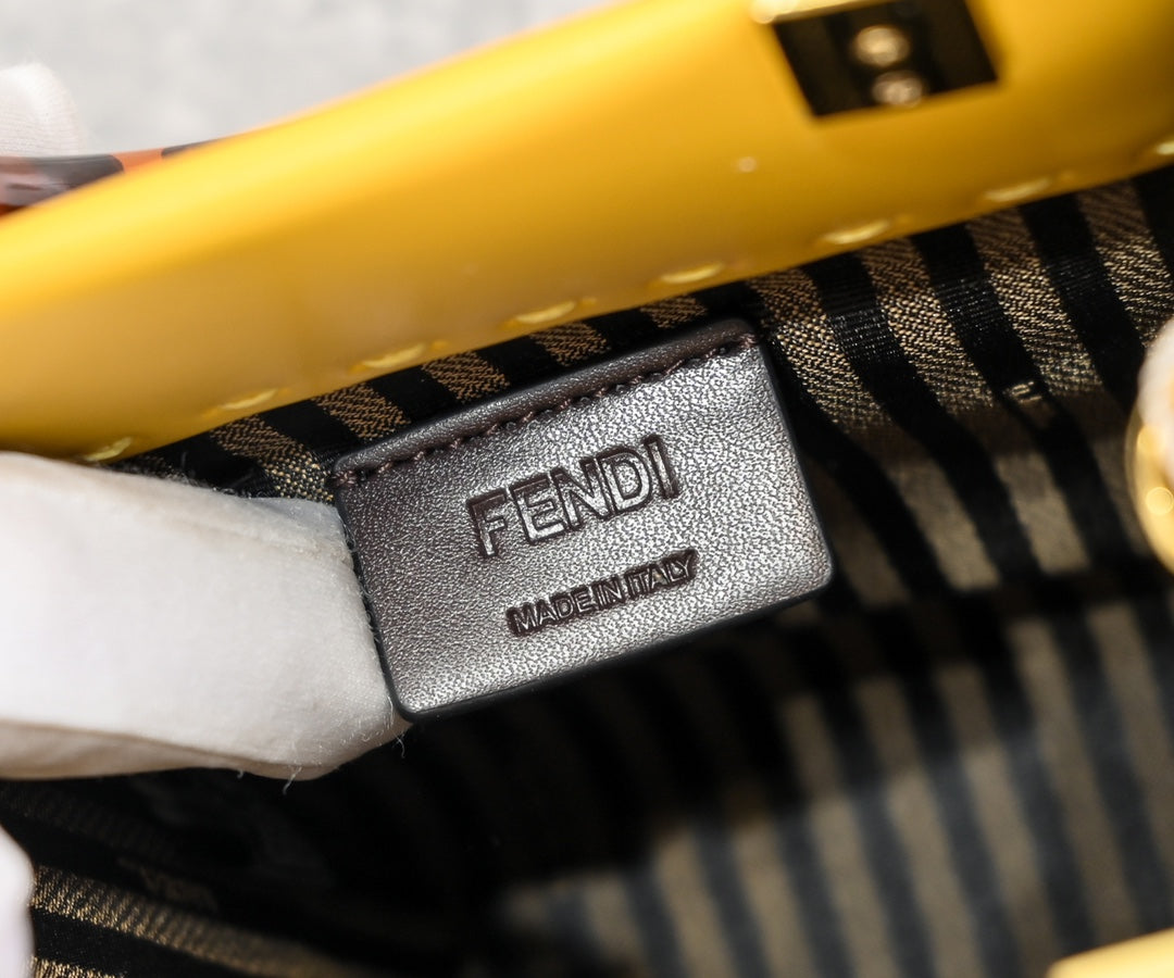 2XF288BDE Stylish leather bag 