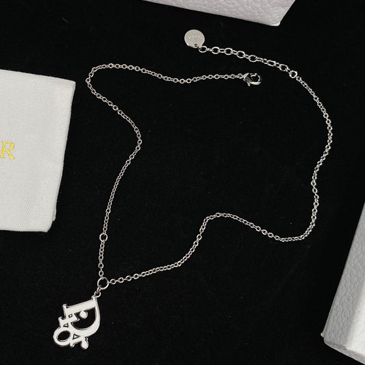 1YD179XDE Stylish Necklaces